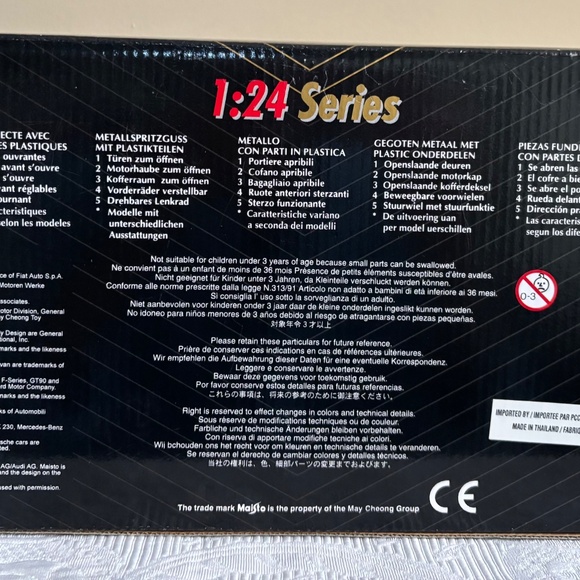 Maisto 1:24 Series Ford F350 and 1948 Ford F1 - Picture 5 of 6